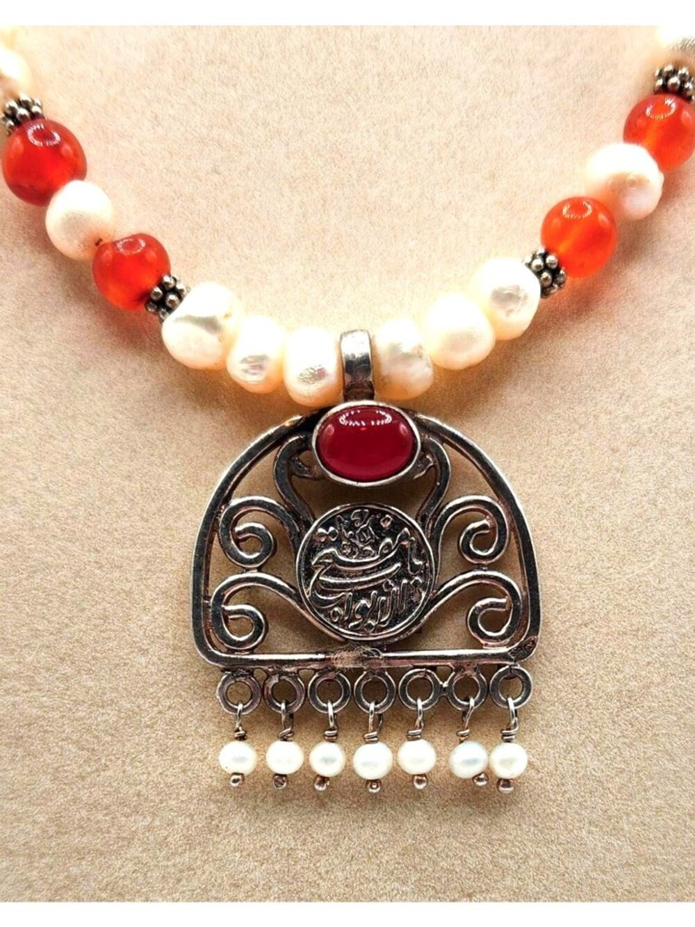 White Pearl & Red Carnelian Beaded Necklace With Silver Pendant & Adjustable Cla